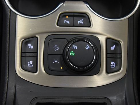 Used 2023 GMC Terrain Denali w/ Black Diamond Edition AWD/4WD image 50
