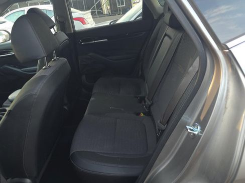 Used 2022 Kia Seltos S FWD image 9