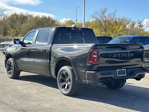 New 2026 RAM 1500 4x4 Crew Cab image 4