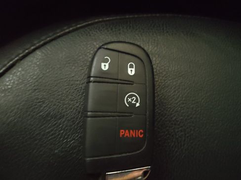 Used 2019 Jeep Compass Limited AWD/4WD image 32