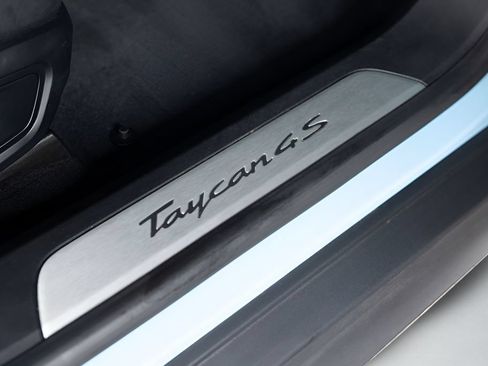 Used 2020 Porsche Taycan 4S w/ Performance Package AWD/4WD image 80