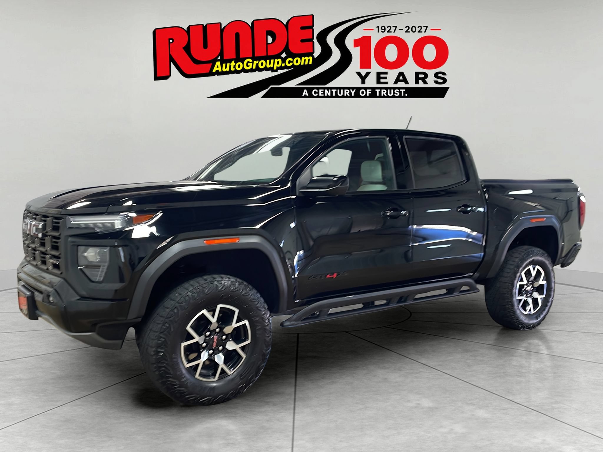 Used 2024 GMC Canyon AT4X AWD/4WD image 1