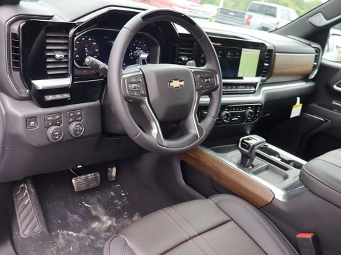 New 2026 Chevrolet Silverado 1500 High Country AWD/4WD image 6