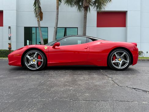 Used 2011 Ferrari 458 Italia Coupe RWD image 12