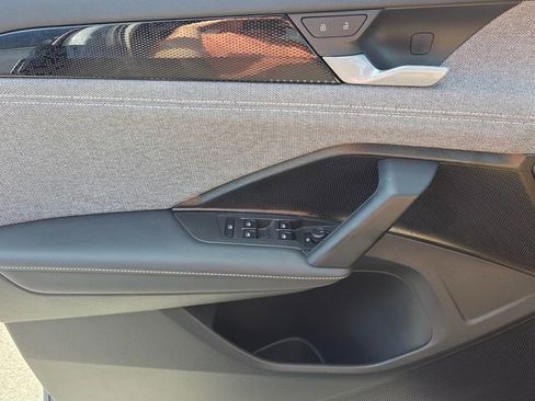 Used 2025 Volkswagen Tiguan S image 25