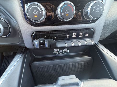 New 2026 RAM 1500 Big Horn w/ Night Edition AWD/4WD image 28