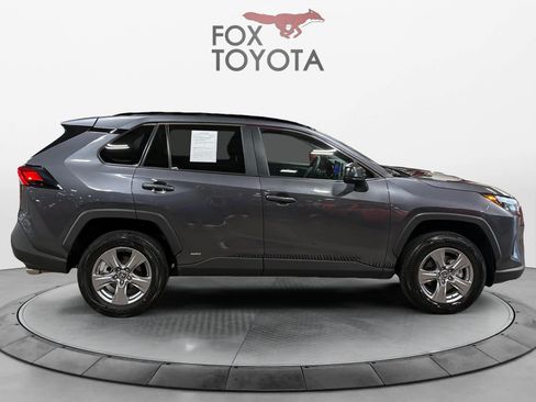 Used 2025 Toyota RAV4 LE AWD/4WD image 7