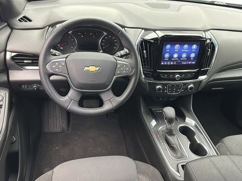 Used 2023 Chevrolet Traverse LT AWD/4WD image 11