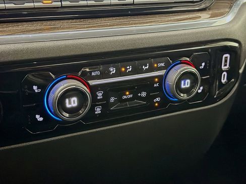 Used 2023 Chevrolet Silverado 1500 RST image 19