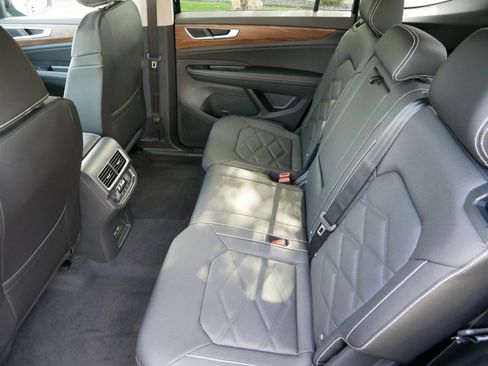 New 2026 Volkswagen Atlas SE image 8