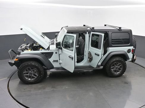 Used 2024 Jeep Wrangler Unlimited Sport AWD/4WD image 61