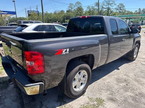 Used 2011 Chevrolet Silverado 1500 LT w/ All-Star Edition AWD/4WD image 5