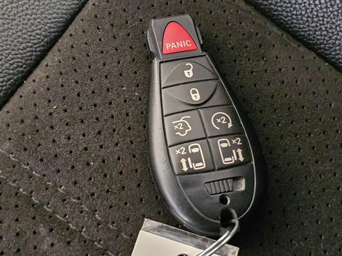 Used 2019 Dodge Grand Caravan SXT FWD image 19