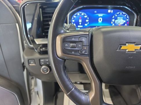 Used 2023 Chevrolet Silverado 1500 High Country w/ Technology Package AWD/4WD image 16