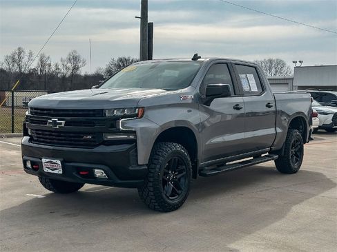 Used 2022 Chevrolet Silverado 1500 LT Trail Boss w/ Convenience Package II image 7