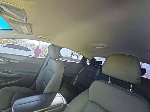 Used 2018 Chevrolet Malibu LT w/ Redline Edition image 6