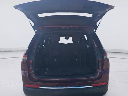 Used 2025 Jeep Grand Cherokee L Laredo RWD image 27