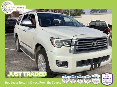 Used 2019 Toyota Sequoia Platinum RWD image 1