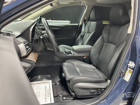 Certified 2025 Subaru Outback Limited w/ Tech Package 2 AWD/4WD image 22