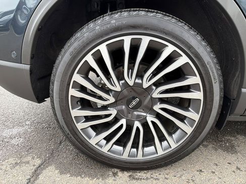 Certified 2022 Lincoln Corsair Reserve w/ Equipment Group 201A image 33