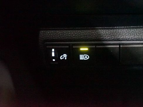 Certified 2023 Toyota Corolla LE image 22