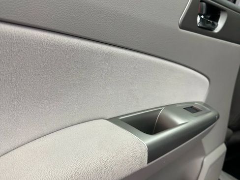 Used 2009 Subaru Forester 2.5X Limited image 22