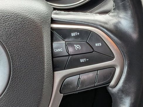 Certified 2021 Jeep Grand Cherokee Overland AWD/4WD image 21
