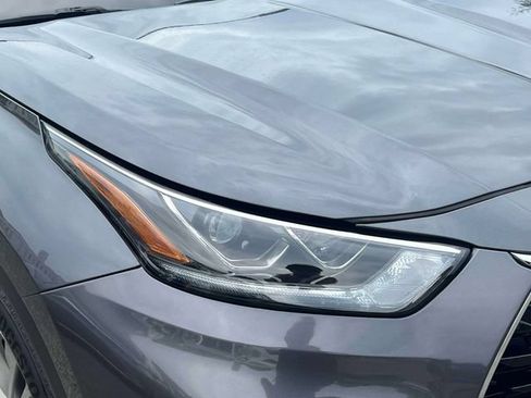 Certified 2024 Toyota Highlander Platinum AWD/4WD image 13