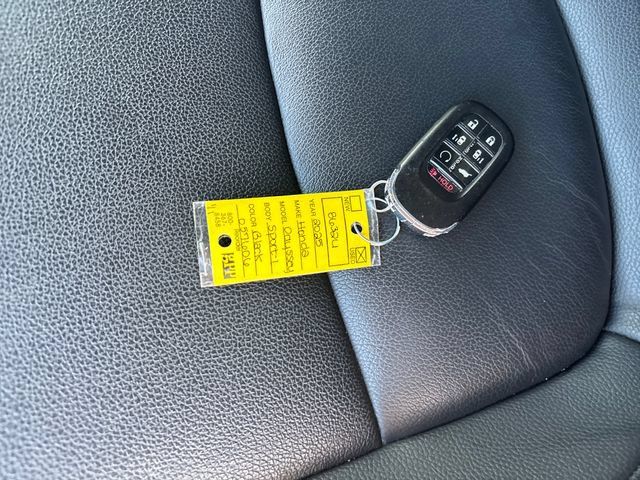 Used 2025 Honda Odyssey Sport-L image 27