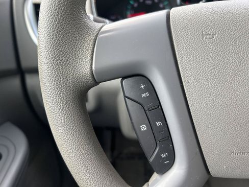 Used 2017 Chevrolet Traverse LS FWD image 17