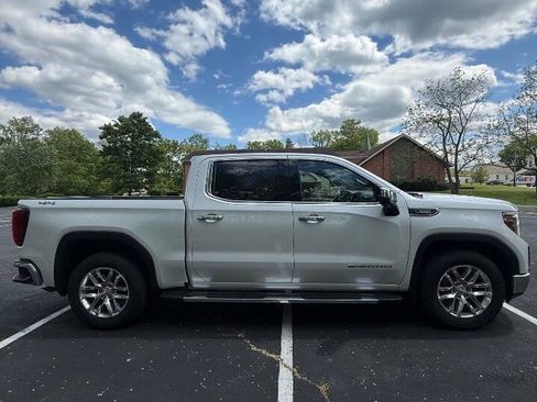 Used 2021 GMC Sierra 1500 SLT w/ SLT Premium Package AWD/4WD image 10
