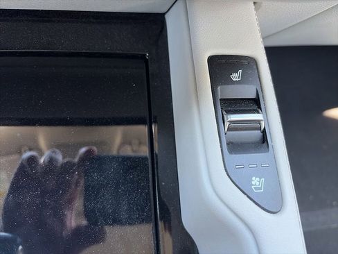 Used 2022 Kia Telluride SX w/ Towing Package AWD/4WD image 9