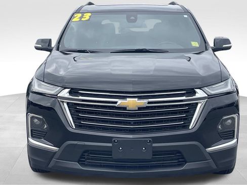 Used 2023 Chevrolet Traverse LT w/ LT Premium Package image 9