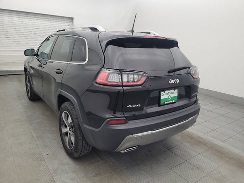 Used 2019 Jeep Cherokee Limited image 5