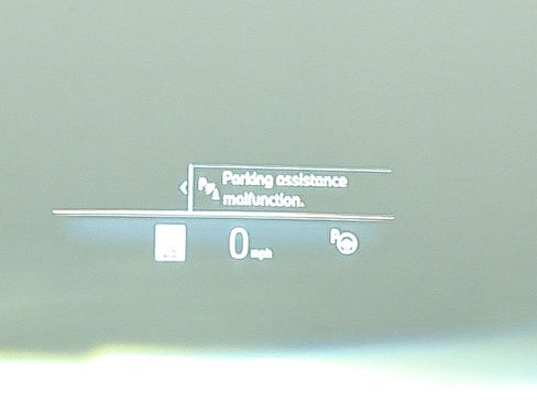 Used 2023 BMW iX xDrive50 w/ Sport Package image 7