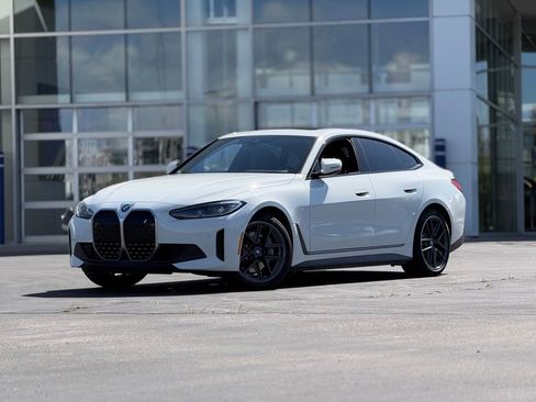 Used 2023 BMW i4 eDrive35 w/ Premium Package RWD image 1