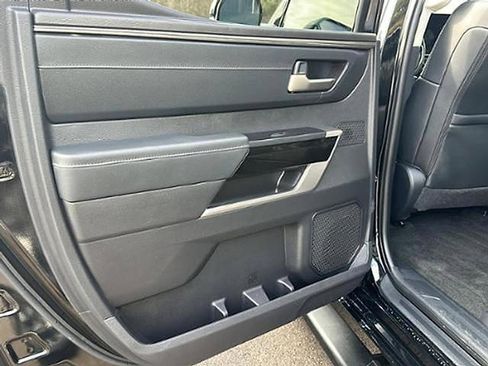 Used 2023 Toyota Tundra Limited image 15