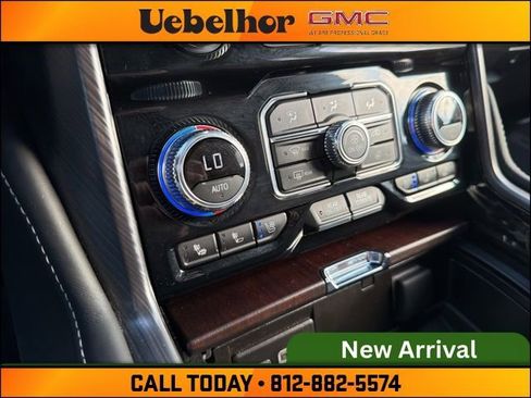 Used 2024 GMC Yukon Denali Ultimate image 34