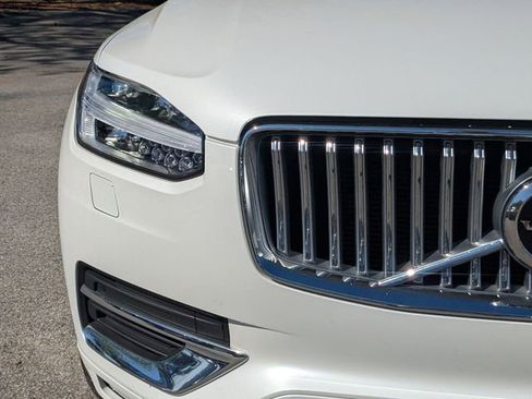 Certified 2023 Volvo XC90 B6 Ultimate w/ Protection Package Premier AWD/4WD image 13