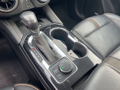 Certified 2021 Chevrolet Blazer Premier w/ Driver Confidence II Package image 33