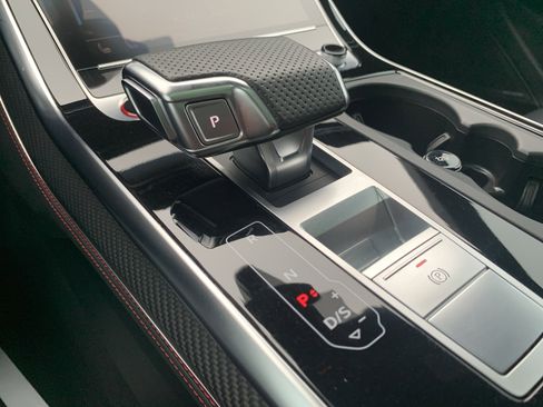 Used 2024 Audi RS Q8 image 51