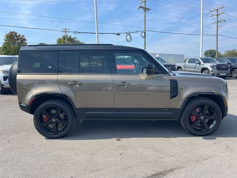 Used 2024 Land Rover Defender 110 X image 6