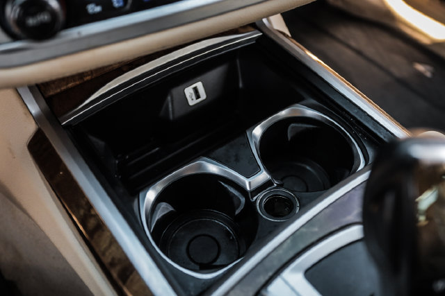 Used 2017 BMW 740i RWD image 53