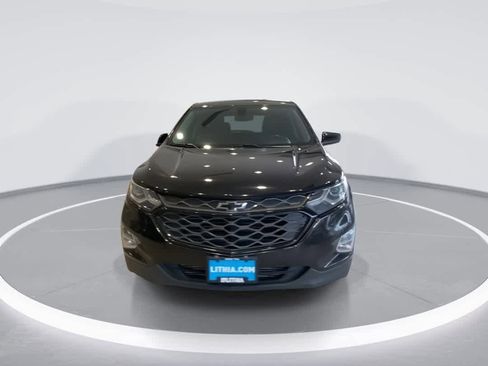 Used 2019 Chevrolet Equinox LT image 3