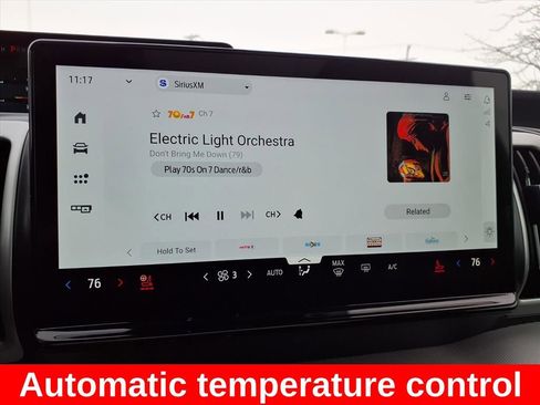 Used 2025 Ford Expedition Active image 13