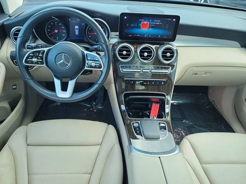 Used 2022 Mercedes-Benz GLC 300 image 18