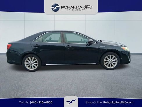 Used 2012 Toyota Camry XLE w/ Leather Pkg FWD image 4
