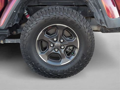 Used 2021 Jeep Gladiator Rubicon image 12