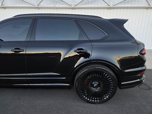 Used 2022 Bentley Bentayga image 20