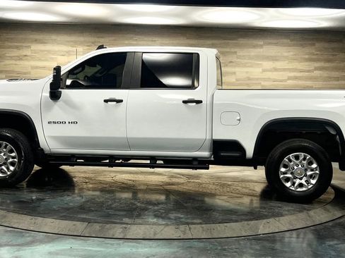 Used 2024 Chevrolet Silverado 2500 Custom w/ Custom Value Package AWD/4WD image 10
